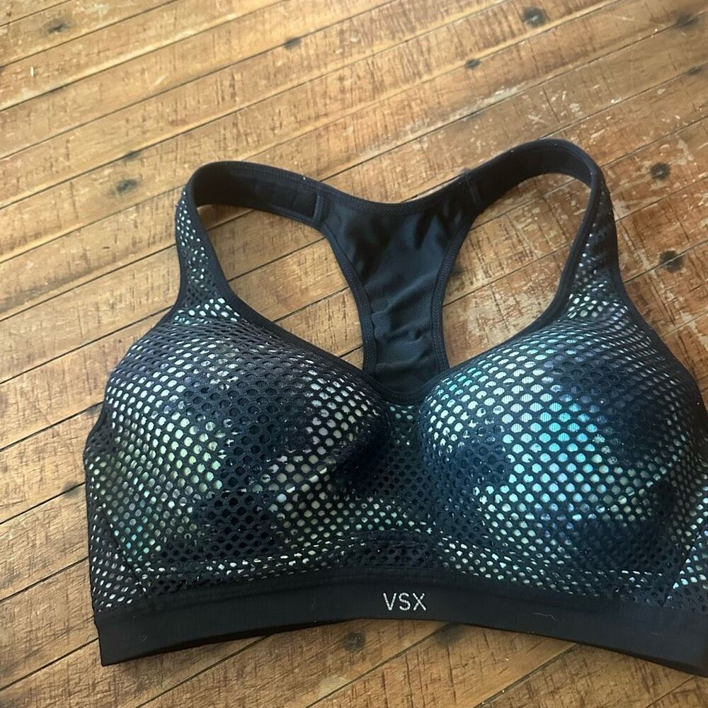 Victoria’s Secret black mesh abstract high impact sports 34C bra